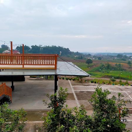 Joglo Kumpul Resort Cangkiran Dış mekan fotoğraf