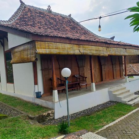 Joglo Kumpul Resort Cangkiran Dış mekan fotoğraf