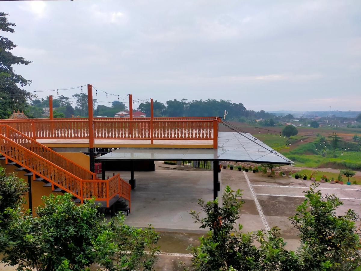 Joglo Kumpul Resort Cangkiran Dış mekan fotoğraf
