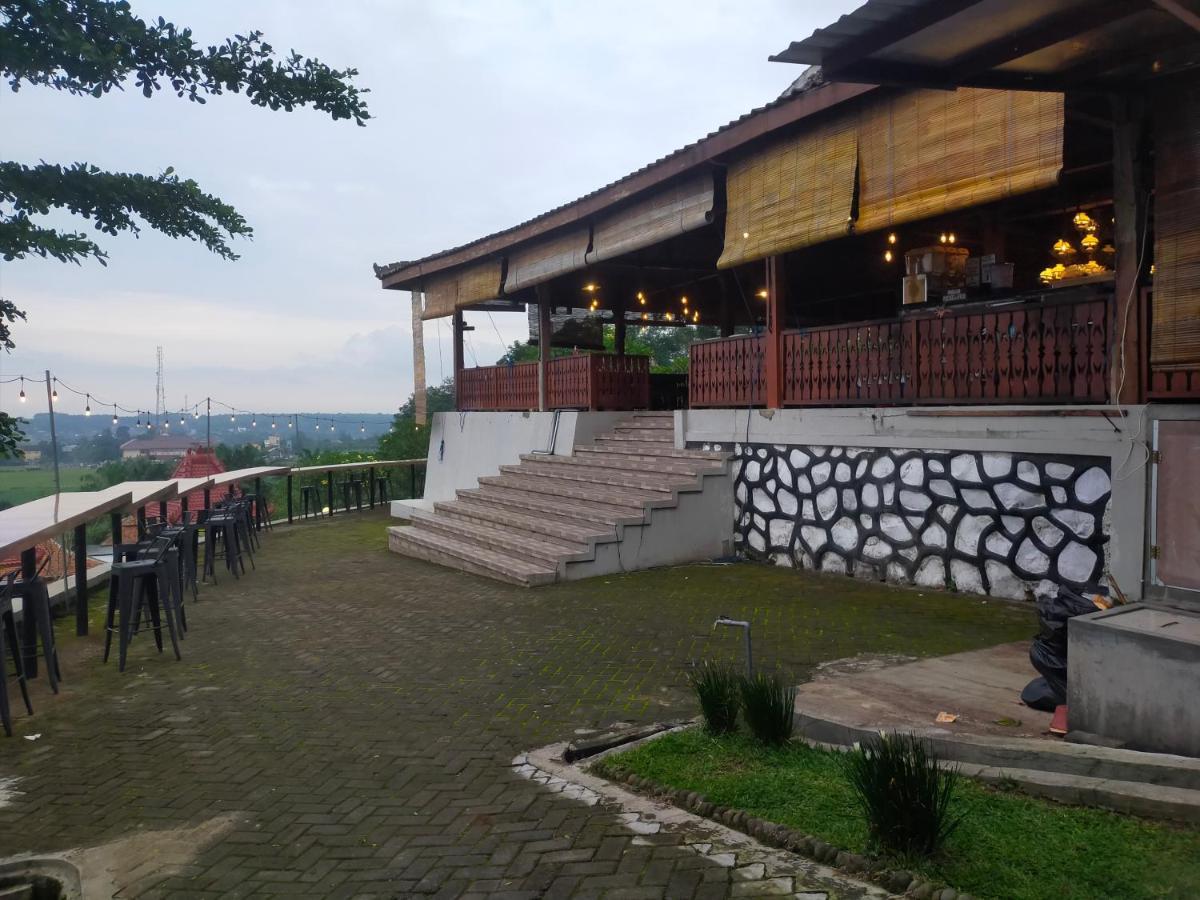 Joglo Kumpul Resort Cangkiran Dış mekan fotoğraf